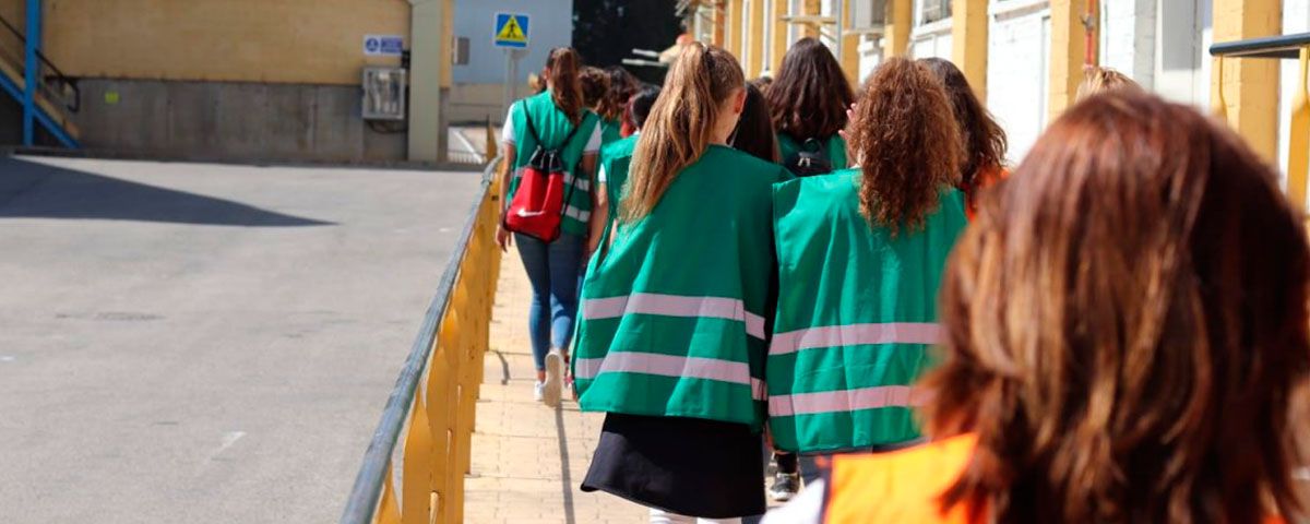 inspiring-girls-azucarera-remolacha-campo-1200x480